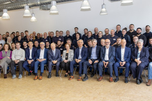 Schreiner Group feiert fünf Jahre Standort Dorfen